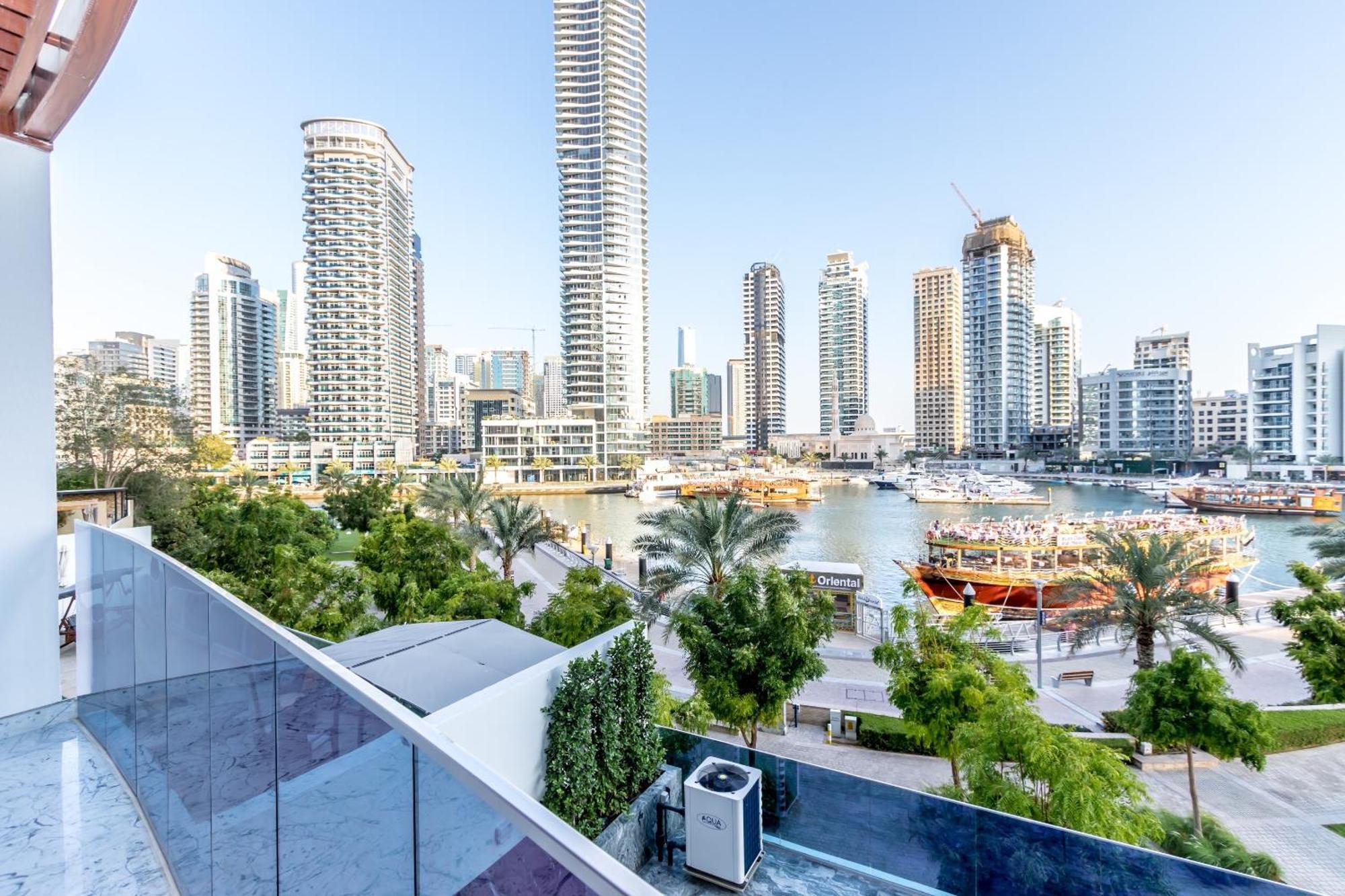 Dubai Marina Hidden Gem- Luxury,Unveiled Villa Bagian luar foto